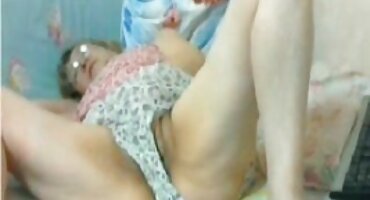 Ebony plunged cock ໃຫຍ່ຂອງລາວເຂົ້າໄປໃນ slit ຫນຸ່ມຂອງ riley ທີ່ສວຍງາມ