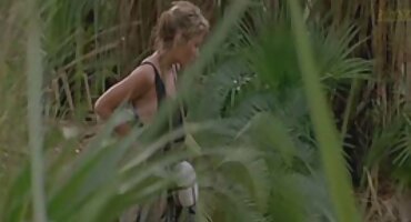 Skinn babe babe ມັກການຮ່ວມເພດຮ້ອນກັບນາຍຈ້າງຂອງນາງ