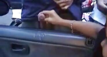 ວິດີໂອການຮ່ວມເພດຂອງຄູ່ຜົວເມຍຫນຸ່ມທີ່ມີ moans ແລະ Orgasms