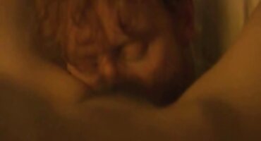 ກຸ່ມ Interracial ຮ່ວມເພດກັບສອງ sluts ສີຂາວ