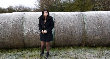 Stepsister ສໍາລັບວັນຄຣິດສະມາດແຜ່ຂາຂອງນາງແລະໃຫ້ໃນ Pussy