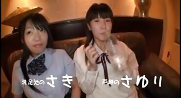 ຫນຸ່ມ Porn ແມ່ຍິງມັກແມ່ເລຍ Threesome ແລະນິ້ວມື fuck pussies ໂກນເຊິ່ງກັນແລະກັນ