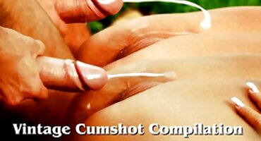 ໃສ່ຊຸດຊັ້ນໃນສີແດງຖ້າ se