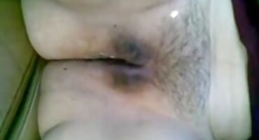 ຄັ້ງທໍາອິດ cumshot ໃນລະຫວ່າງການນວດ erotic