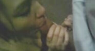 ຄູຝຶກ Python Slim Se pit masturbates Undercover ຂອງນາງດ້ວຍສາຍຮັດ