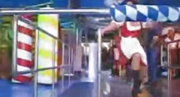 ເດັກຍິງຫນຸ່ມເຫຼົ່ານີ້ຄືເປັນ threesome rough