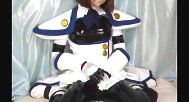 Stepmom ສະແດງໃຫ້ເຫັນ stepson ວ່າ blowjob ທີ່ດີແມ່ນຫຍັງ