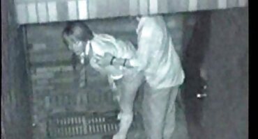 ຂ້າພະເຈົ້າໄດ້ຕັດສິນໃຈເຮັດໂດຍບໍ່ມີການ foreplay ແລະທັນທີເລີ່ມຕົ້ນດ້ວຍຮູທະວານ