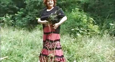 ສອງ licks pussy ເປັນຕາຫນ້າກິນຫຼັງຈາກນວດ