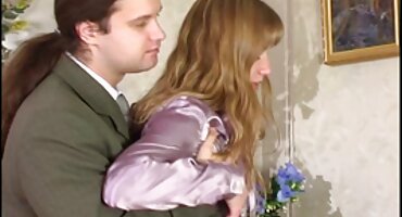 ການຮ່ວມເພດປີໃຫມ່ຂອງຜິວເນື້ອສີຂາວ kinky ໃນຕໍາແຫນ່ງ stallion 2022