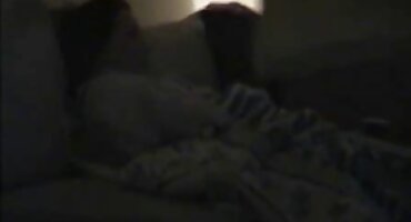 ຈັບ bitch ໃນສວນສາທາລະນະແລະຂົ່ມຂືນຍາກໃນຫ້ອງໃຕ້ດິນ