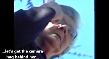 Babe ມີຂົນຊ້ໍາໃນຫຼັກຊັບມີລົດຊາດດູດ cock ຂອງແຟນຂອງນາງ