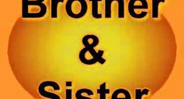 ງາມຮ່ວມເພດອອນໄລນ໌ທີ່ມີ brunette ໂດດສຸດ cock ສຸດເທິງ