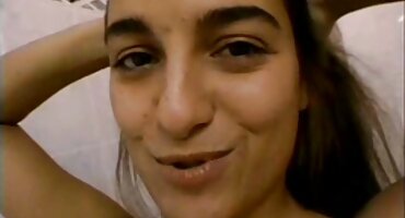 Abella ອັນຕະລາຍພໍໃຈຜູ້ຊາຍສອງຄົນຫຼັງຈາກຫຼີ້ນ console