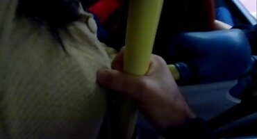 ການອອກກໍາລັງກາຍບໍ່ແມ່ນການຜ່ອນຄາຍຄືກັບ cock ແຂງຂອງອ້າຍໃນ Pussy