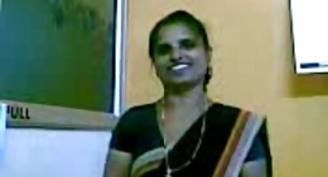 Skinn pulcino chick ກັບສອງ ponytails ໄດ້ຮັບ cock ອື່ນໃນກົ້ນແຫນ້ນຂອງນາງ