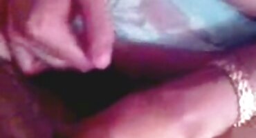 ຕຸdollກກະຕາ spogli ລອກເອົາແລະດູດຜູ້ຊາຍຢູ່ໃນໂຮງແຮມຢູ່ຕໍ່ໜ້າກ້ອງສອງໜ່ວຍ